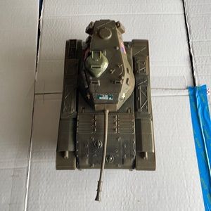 Toy-military-army-tank